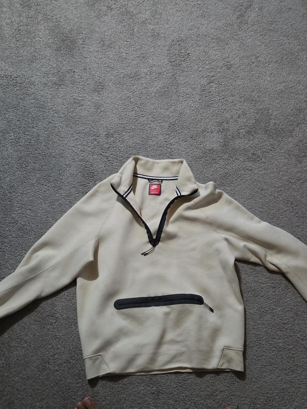 Nike Men’s Cream Half-Zip Sweatshirt with Black Trim